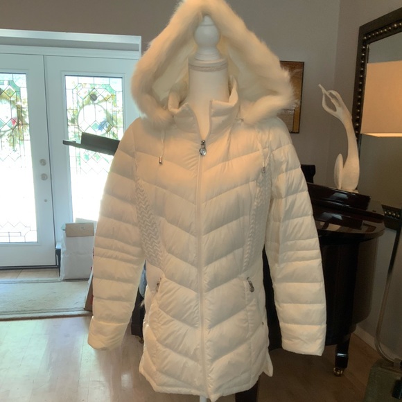 Curations Caravan Jackets & Blazers - Puffer coat with removable hood